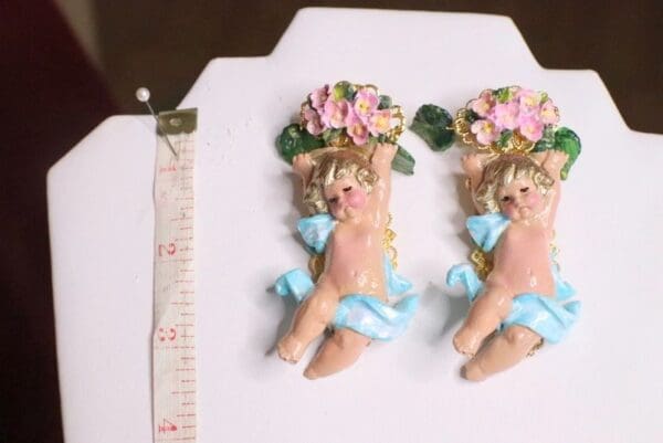 SOLD! 6986 Baroque Enamel 3D Effect Holding Roses Cherub Angel Studs Earrings - Image 3