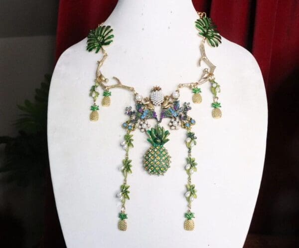 SOLD! 7006 Art Jewelry 3D Effect No Monkey Business Pineapple Necklace - Image 3