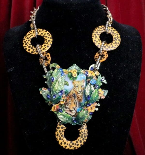 SOLD! 7009 Art Jewelry Painting On Agate Cheetah Tiger Jungle Massive Necklace - Image 2