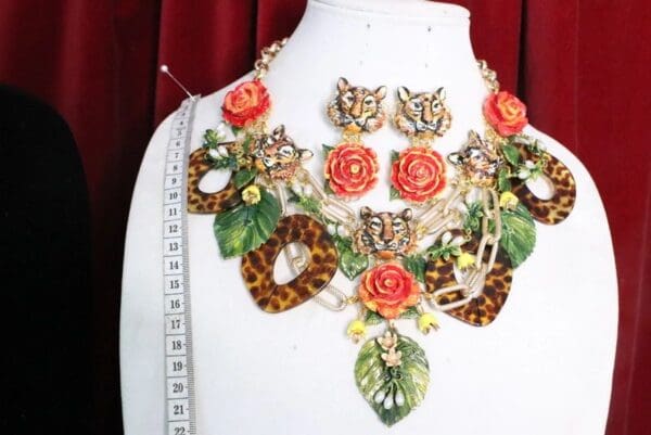 SOLD! 7016 Set Of Art Jewelry 3D Effect Baroque Chained Hand Painted Tigers Roses Necklace+ Earrings - Image 8