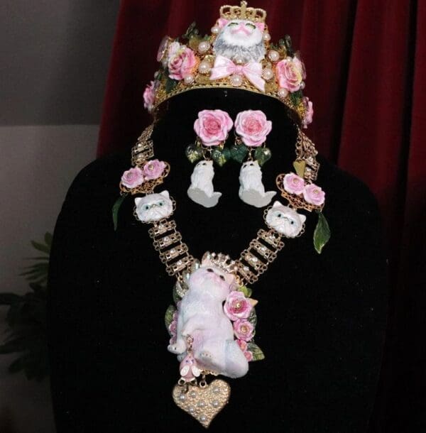 SOLD! 7044 Art Jewelry Hand Painted Cat Roses Massive Pendant Necklace - Image 2