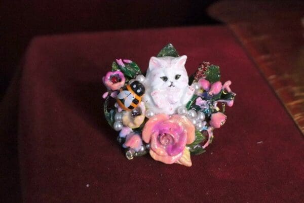 SOLD! 7046 Baroque Art Jewelry Kitty Cat Cocktail Adjustable Ring - Image 6