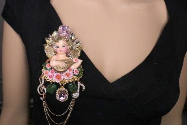 SOLD! 7050 Baroque Chubby Cherub Angel Musical Crystal Brooch - Image 4