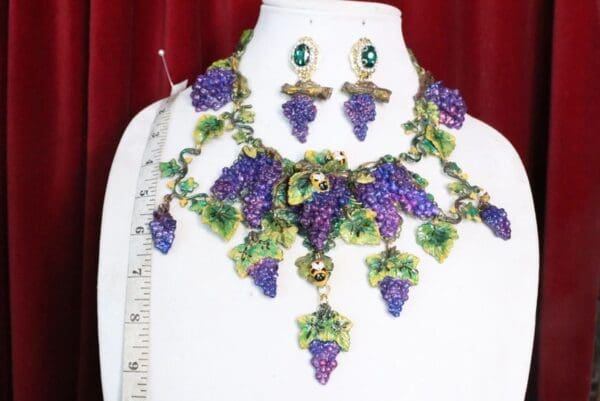SOLD! 7070 Set Of Art Nouveau Hand Painted Vivid Grapes Bee Necklace+ Earrings - Image 2