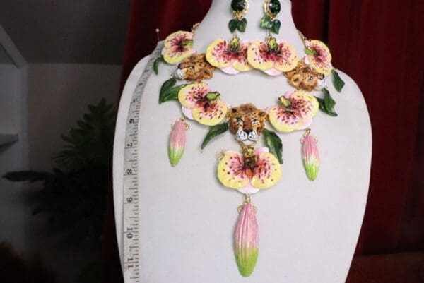 SOLD! 7084 Baroque Hand Painted 3 Leopards Orchids Massive Necklace - Image 10