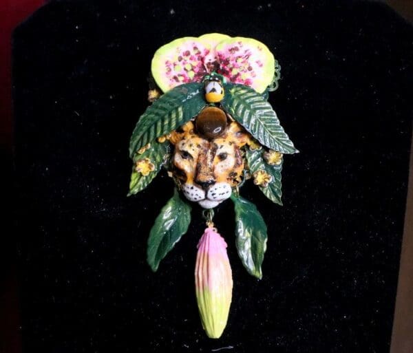 SOLD! 7089 Baroque Hand Painted Vivid Leopard Animal Brooch - Image 8