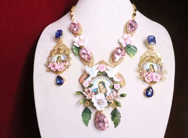 SOLD! 7099 Virgin Mary Icon Cameo Doves Flower Massive Necklace - Image 4