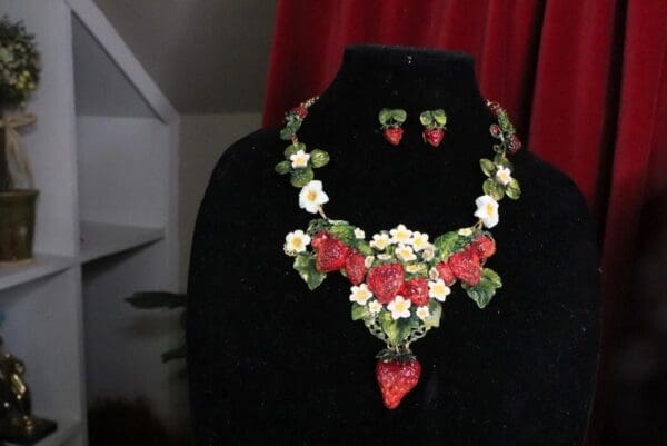 SOLD! 7108 Hand Painted Vivid Strawberries Necklace - Image 5