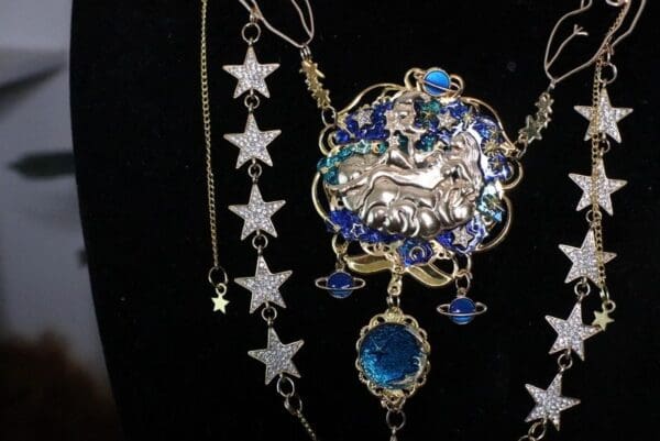 SOLD! 7110 Set Of Celestial Mystical Lady Holding The Moon Star Necklace+ Earrings - Image 7
