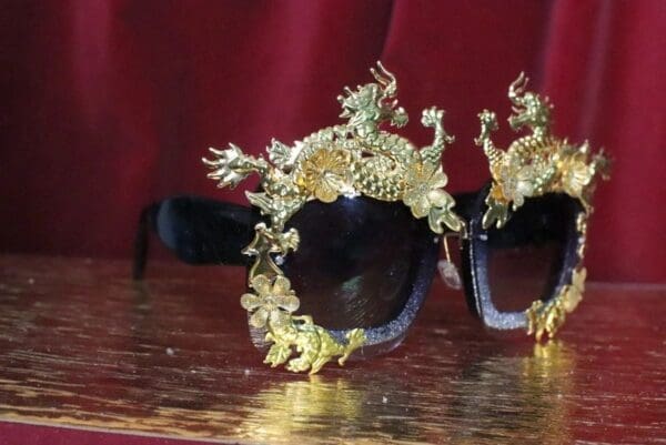 SOLD! 7149 Baroque Gold Asian Dragons Embellished Sunglasses - Image 9