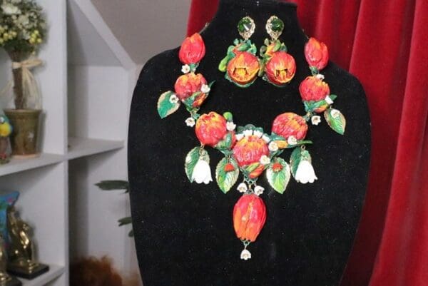SOLD! 7151 Set Of Tulips Lily Of The Valley Hand Painted Necklace+ Earrings