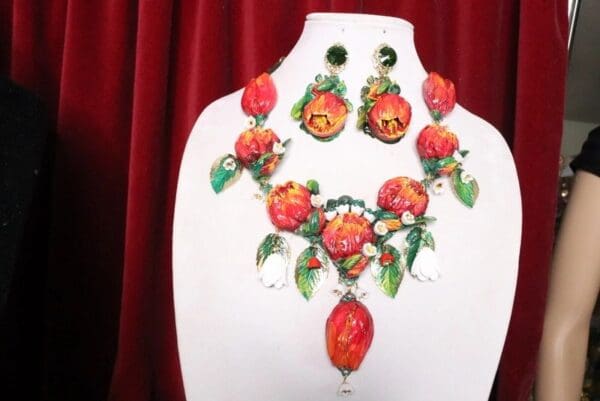 SOLD! 7151 Set Of Tulips Lily Of The Valley Hand Painted Necklace+ Earrings - Image 5
