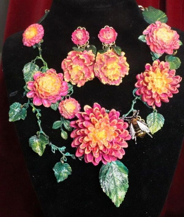 SOLD! 7260 Set Of Baroque Art Nouveau Bright Vivid Asters Flowers Enamel Bee Hand Painted Necklace + Earrings - Image 2