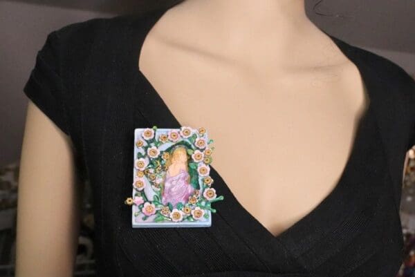 SOLD! 7265 Art Nouveau Hand Painted 3D Effect Carved Lady Flower Blossom Brooch - Image 4