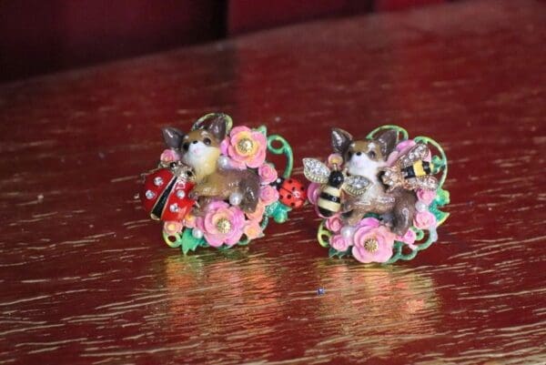 SOLD! 7317 Art Jewelry Vivid Chihuahua Ladybug Cocktail Adjustable Ring - Image 2