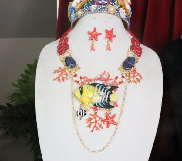 SOLD! 7339 Set Of Nautical Tropical Fish Genuine Red Coral Necklace+ Earrings - Image 3
