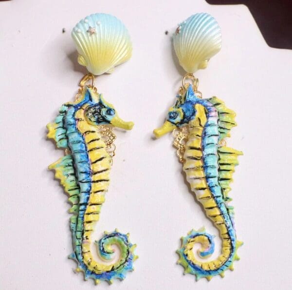 SOLD! 7341 3D Effect Nautical Seahorse Hand Painted Earrings - Image 9