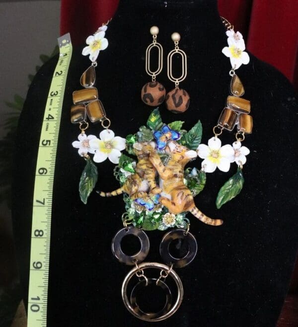 SOLD! 7348 Set Of Art Jewelry Vivid Tiger Cubs Hand Painted Necklace+ Earrings - Image 8