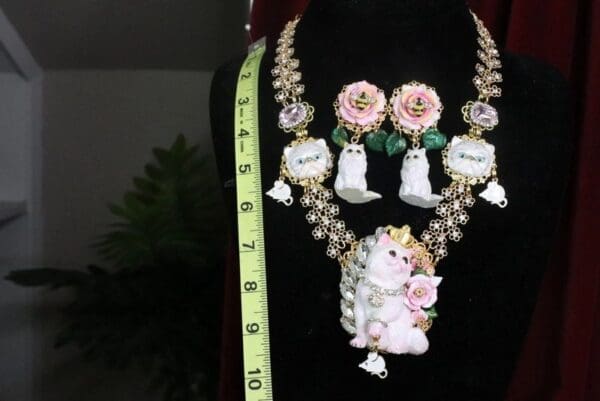 SOLD! 7354 Art Jewelry Vivid Lady-cat Mouse Hand Painted Necklace - Image 2
