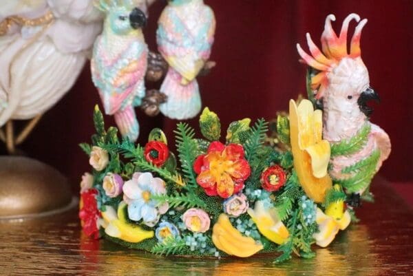 SOLD! 7367 Art Jewelry Tropical Parrot Bananas Hand Painted Crown - Image 5
