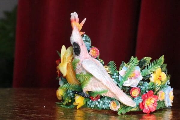 SOLD! 7367 Art Jewelry Tropical Parrot Bananas Hand Painted Crown - Image 9