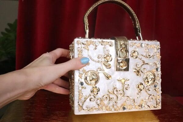SOLD! 7411 Baroque Pearl Coin Trunk Crossbody Handbag - Image 4