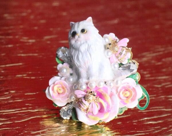 SOLD! 7441 Baroque Art Jewelry Kitty Cat Pink Bee Cocktail Adjustable Ring - Image 2