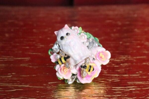 SOLD! 7442 Baroque Art Jewelry Kitty Cat Yellow Bee Cocktail Adjustable Ring - Image 2