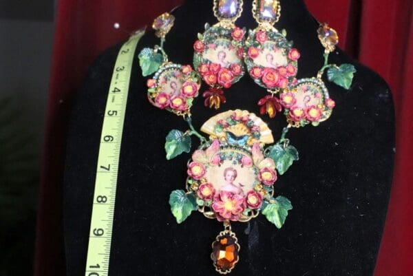 SOLD! 7461 Set Of Young Marie Antoinette Butterfly Cameo Necklace+ Earrings - Image 2