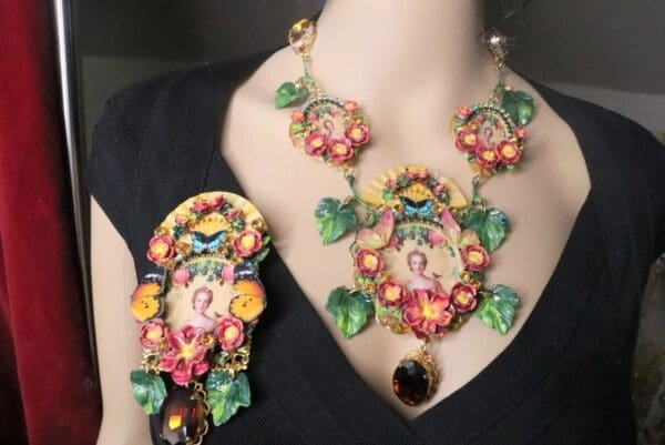 SOLD! 7462 Young Marie Antoinette Butterfly Cameo Brooch - Image 2