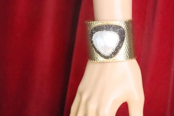 SOLD! 7477 Baroque Pearl Paved Gold Tone Cuff Bangle - Image 8