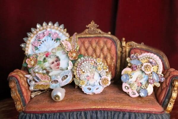 SOLD! 7496 Young Marie Antoinette Hand Painted Fan Cocktail Adjustable Ring - Image 9
