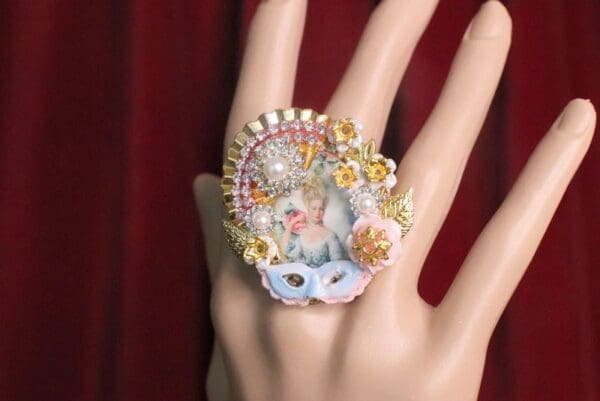 SOLD! 7497 Young Marie Antoinette Hand Painted Fan Cocktail Adjustable Ring - Image 6