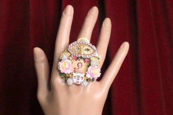 SOLD! 7498 Young Marie Antoinette Hand Painted Fan Cocktail Adjustable Ring - Image 4