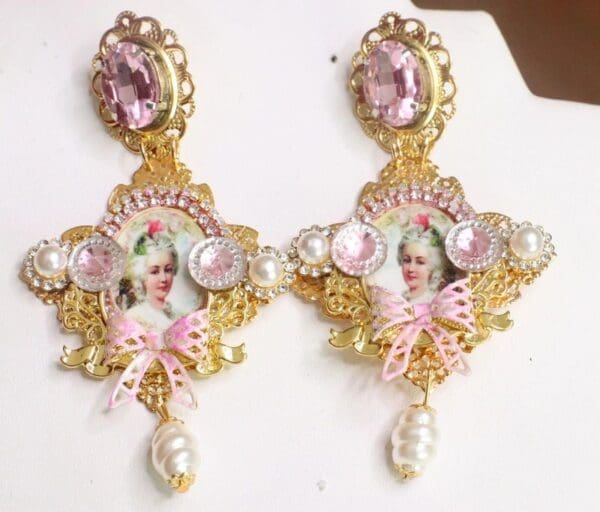 SOLD! 7531 Marie Antoinette Fan Pearl Cameo Elegant Earrings - Image 2
