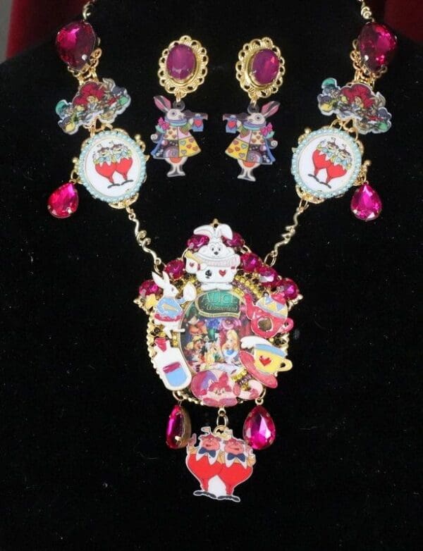 SOLD! 7592 Set Of Alice In Wonderland Rich Fuchsia Adorable Necklace+ Earrings