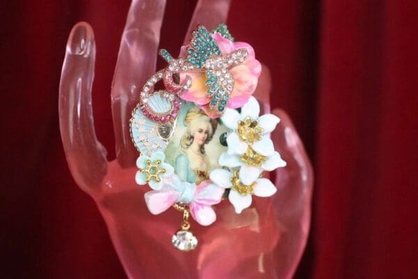 SOLD! 7602 Young Marie Antoinette Hand Painted Bird Aqua Cocktail Adjustable Ring - Image 4