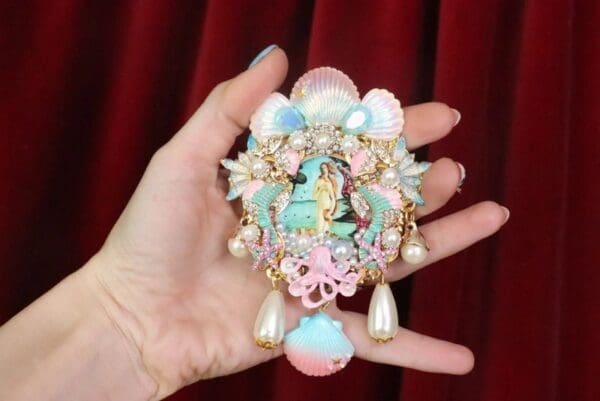 SOLD! 7611 Birth Of Venus Vintage Style Dragons Shell Pink Octopus Huge Stunning Brooch - Image 4