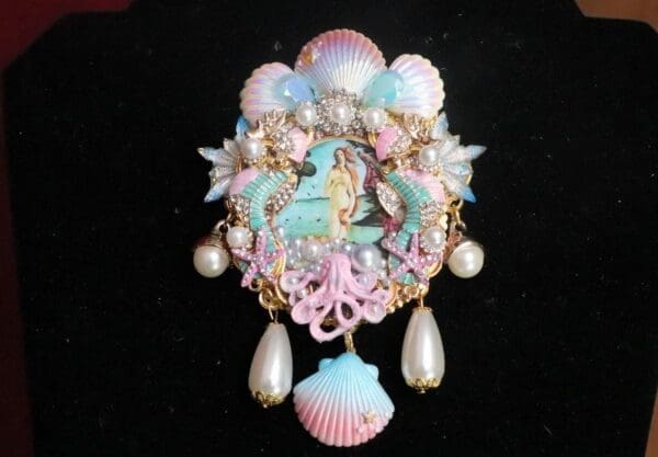 SOLD! 7611 Birth Of Venus Vintage Style Dragons Shell Pink Octopus Huge Stunning Brooch - Image 6