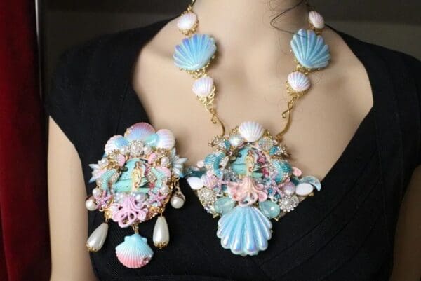 SOLD! 7611 Birth Of Venus Vintage Style Dragons Shell Pink Octopus Huge Stunning Brooch - Image 9