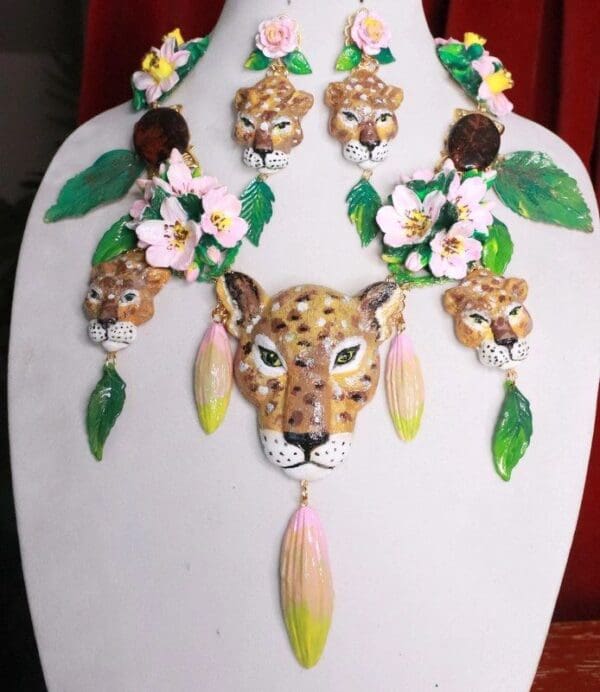 SOLD! 7662 Set Of Art Jewelry Vivid Leopard Family Genuine Jasper Gemstones Hand Painted Necklace+ Earrings - Image 2