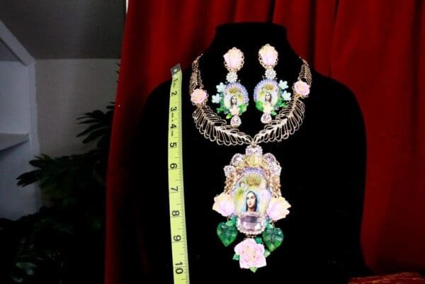 SOLD! 7669 Virgin Mary Madonna Pale Pink Rose Cameo Pendant Necklace - Image 5