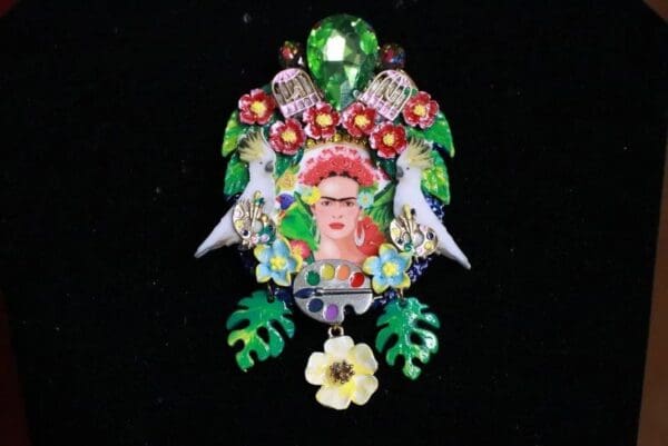 SOLD! 7671 Set Of Frida Kahlo Palette Hand Painted Birds Huge Brooch+ Earrings - Image 3