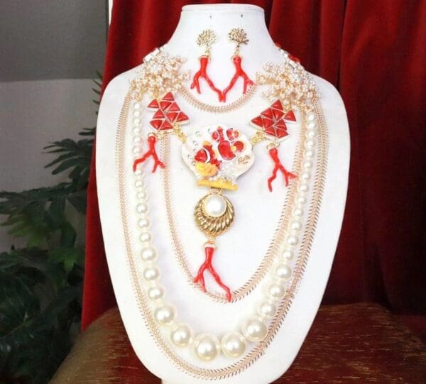SOLD! 7691 Set Of Nautical Fish In Shell Genuine Coral Gemstones Reef Necklace+ Earrings - Image 4
