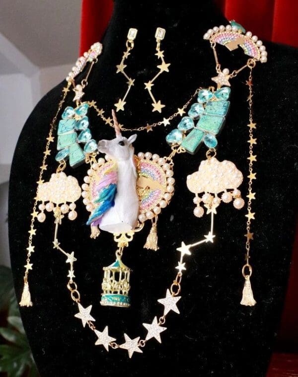 SOLD! 7693 Set Of Art Jewelry 3D Effect Unicorn Genuine Turquoise Necklace+ Earrings
