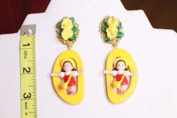 SOLD! 7702 Unusual 3D Effect Cartoonish Yellow Studs Earrings - Image 6