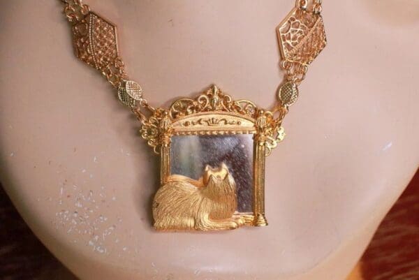 SOLD! 7709 Baroque Cat In a Mirror Elegant Necklace - Image 7