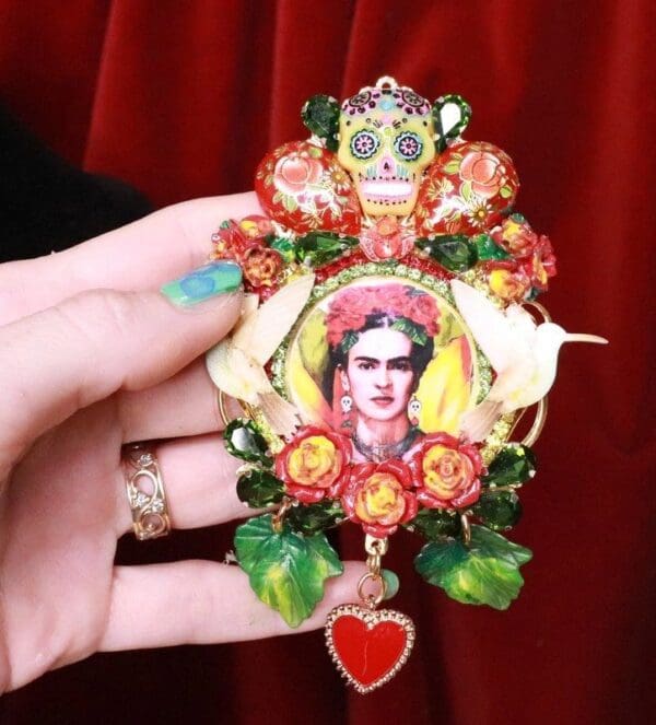 SOLD! 7727 Frida Kahlo Palette Hand Painted Birds Sacred Heart Huge Brooch - Image 2
