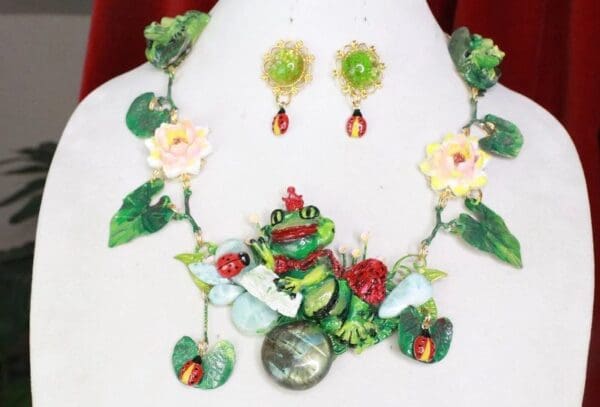 SOLD! 7735 Set Of The Prince Frog Dreaming Adorable Water Lily Necklace+ Earrings