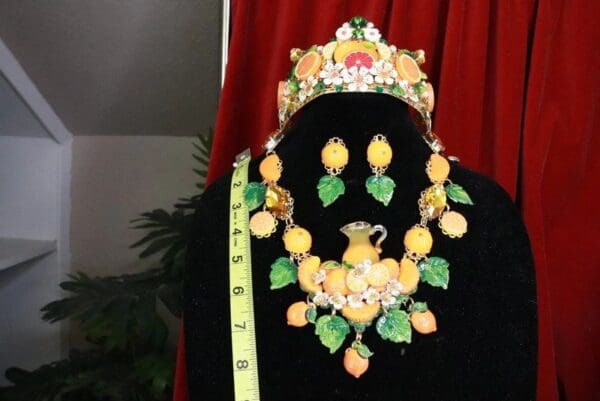 SOLD! 7748 Set Of Sicilian Orange Fruit Pod Necklace+ Earrings - Image 7